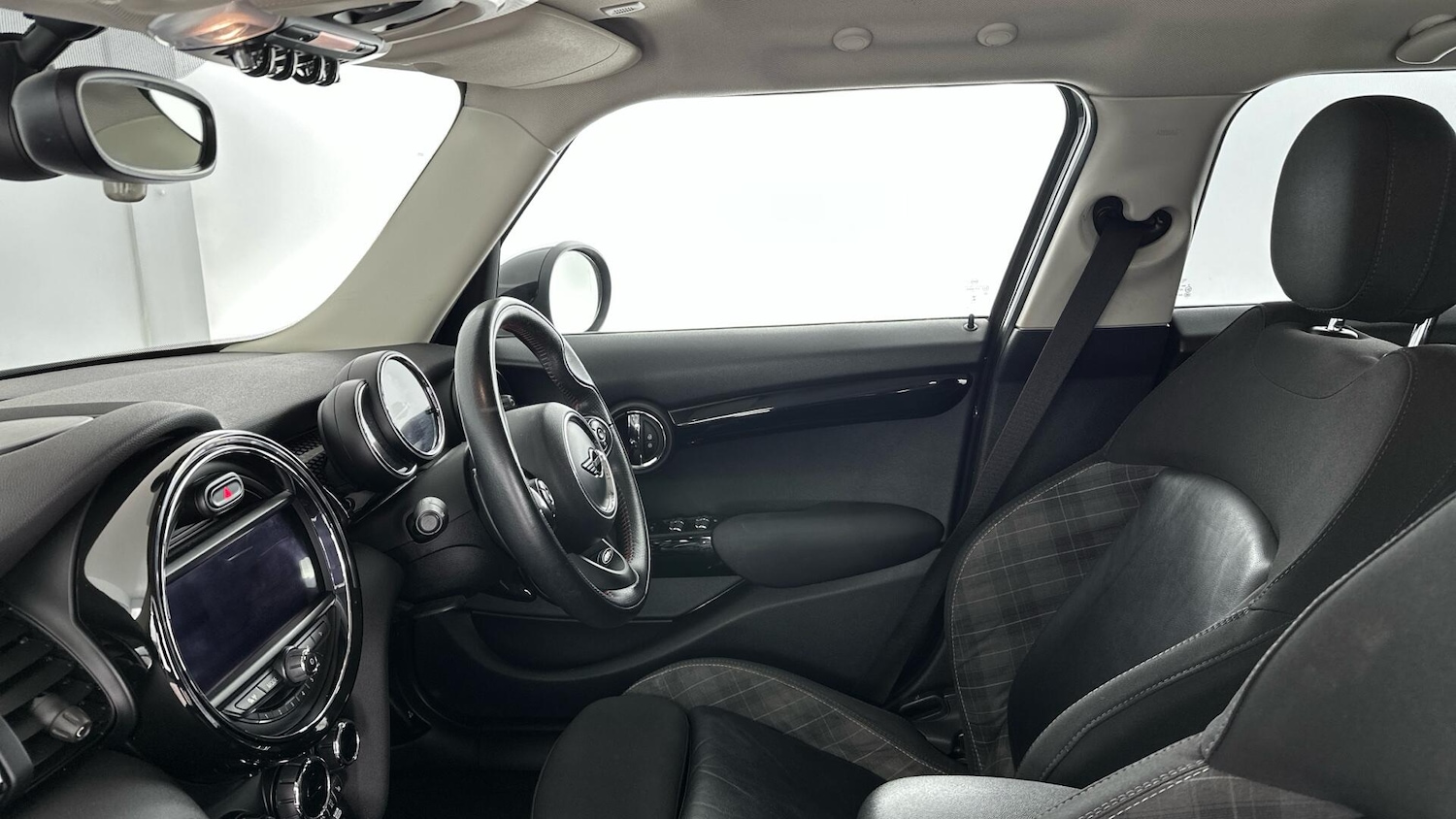 Used MINI Hatch 2018 for sale - 77670621: Photo 25