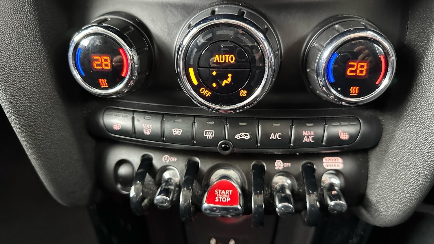 Used MINI Hatch 2018 for sale - 77670621: Photo 33