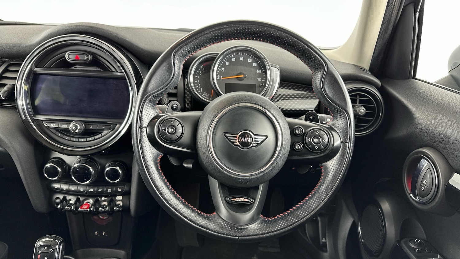 Used MINI Hatch 2018 for sale - 77670621: Photo 5