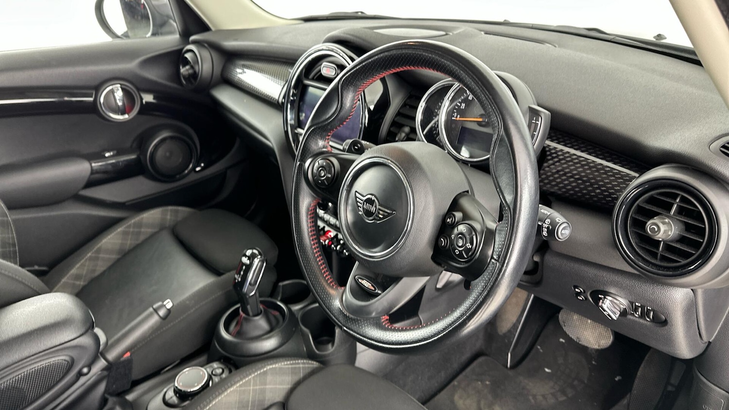 Used MINI Hatch 2018 for sale - 77670621: Photo 6