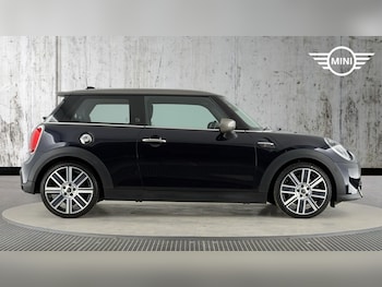 Used MINI Hatch 2023 for sale - 77291918: Photo