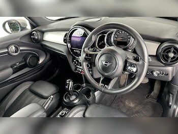 Used MINI Hatch 2023 for sale - 77291918: Photo