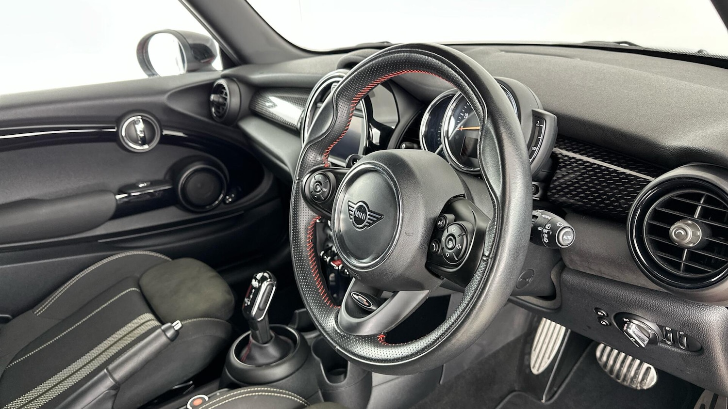 Used MINI Hatch 2020 for sale - 77495753: Photo 6
