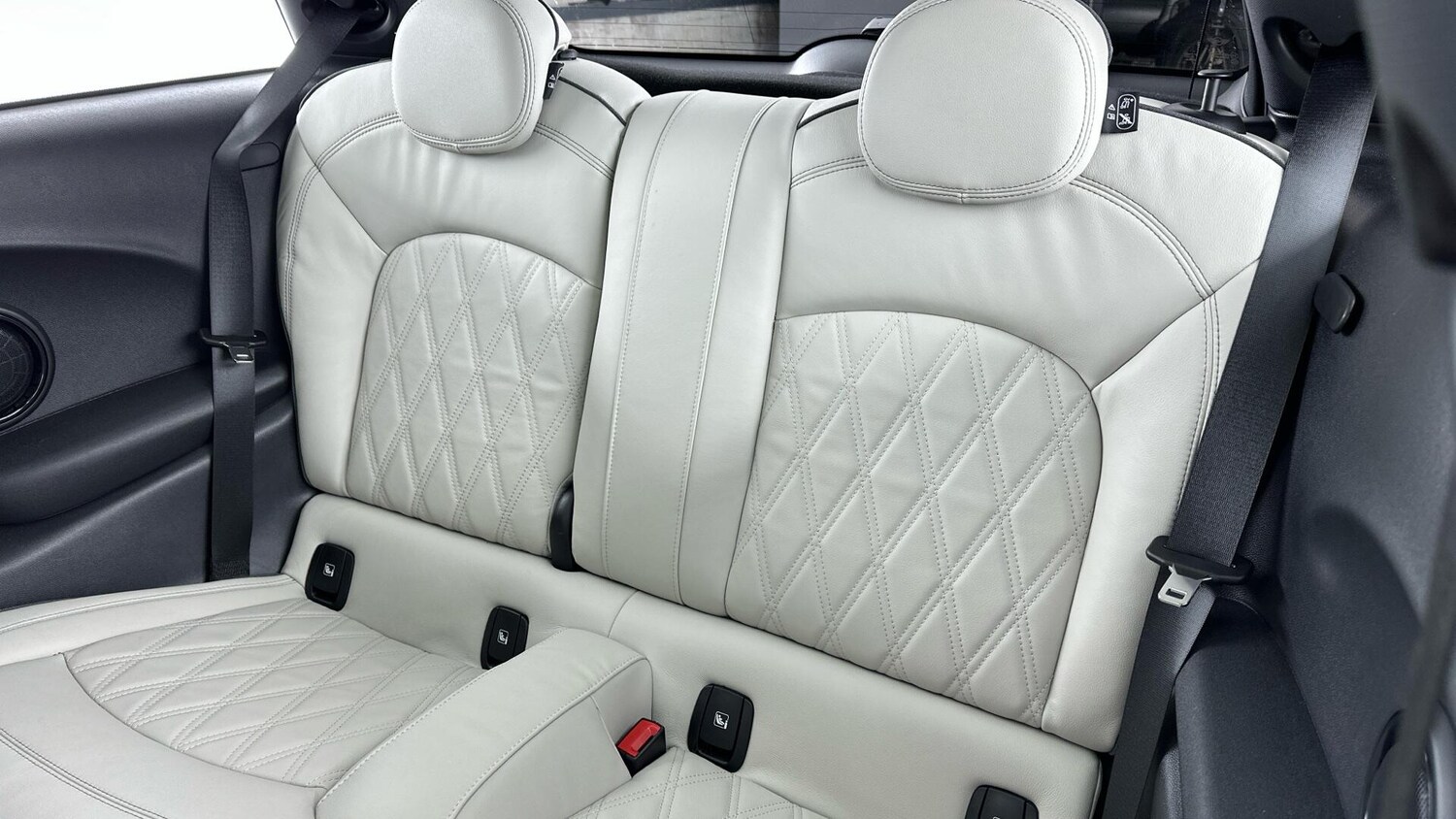 Used MINI Hatch 2022 for sale - 76832840: Photo 12