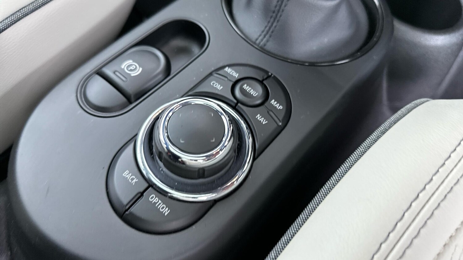 Used MINI Hatch 2022 for sale - 76832840: Photo 19