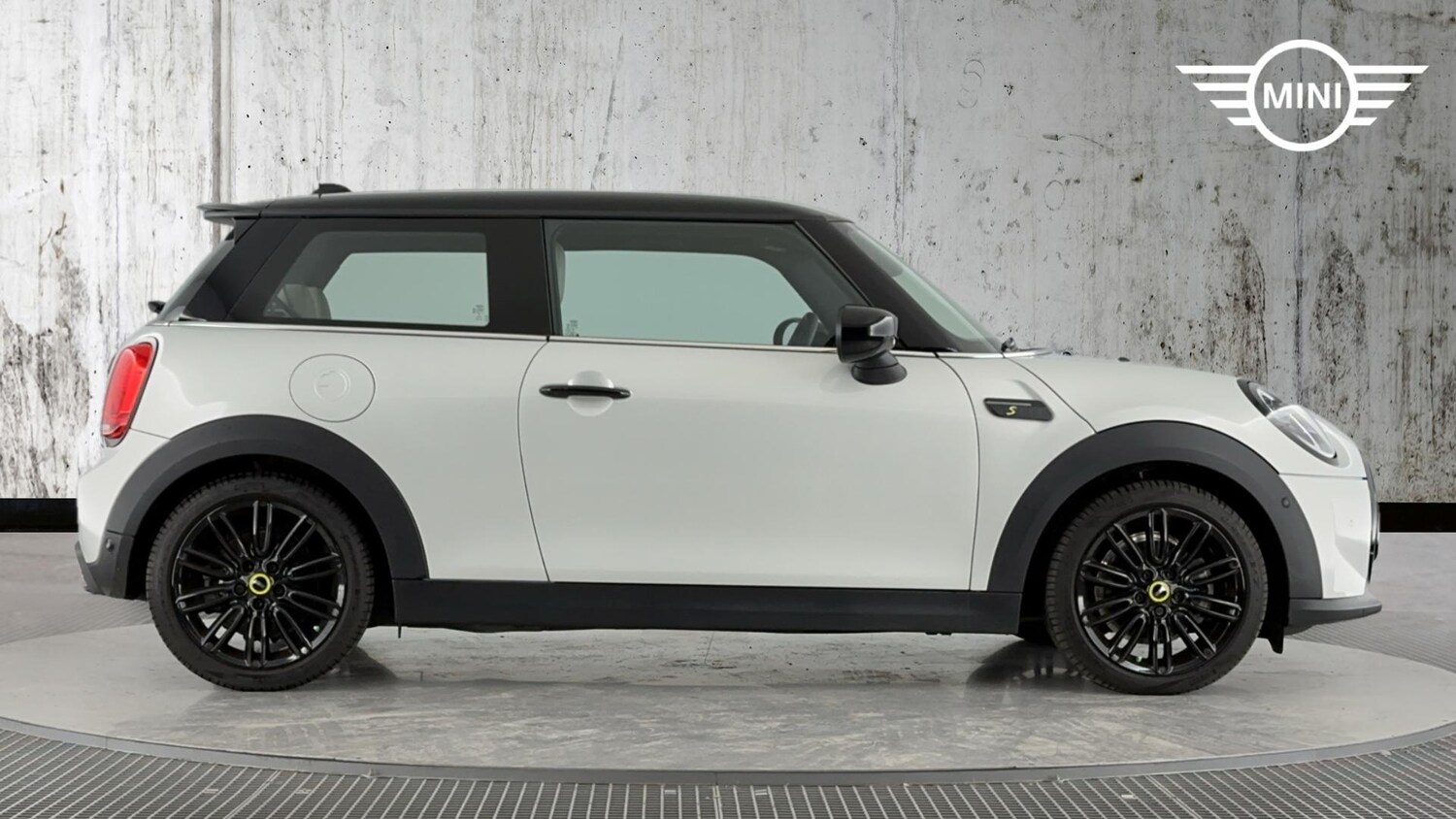 Used MINI Hatch 2022 for sale - 76832840: Photo 3