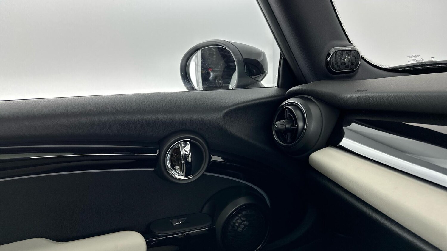 Used MINI Hatch 2022 for sale - 76832840: Photo 31