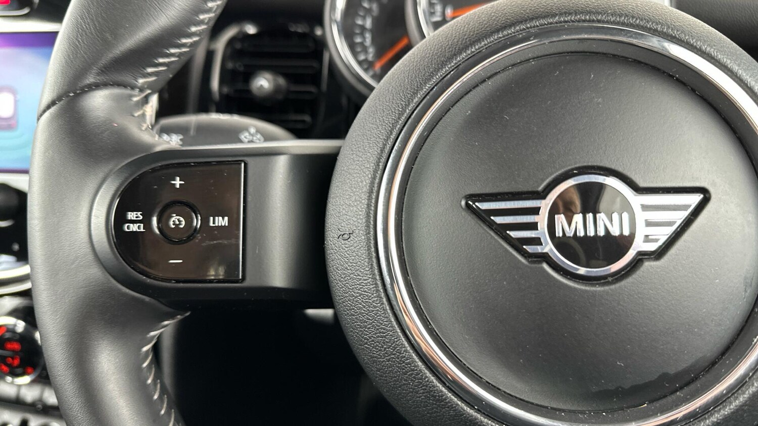 Used MINI Hatch 2022 for sale - 76760356: Photo 17