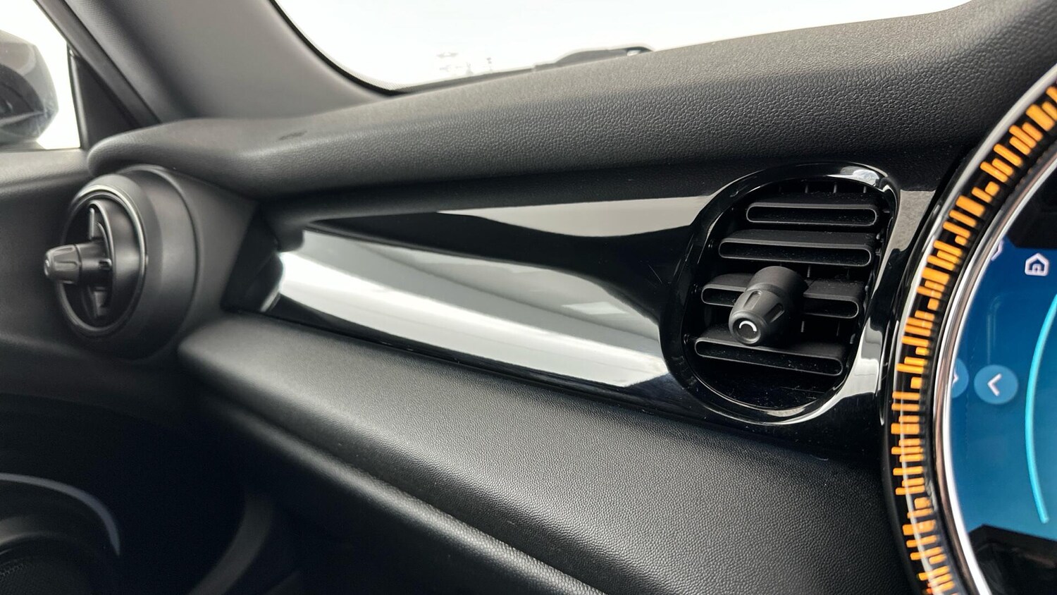 Used MINI Hatch 2022 for sale - 76760356: Photo 34