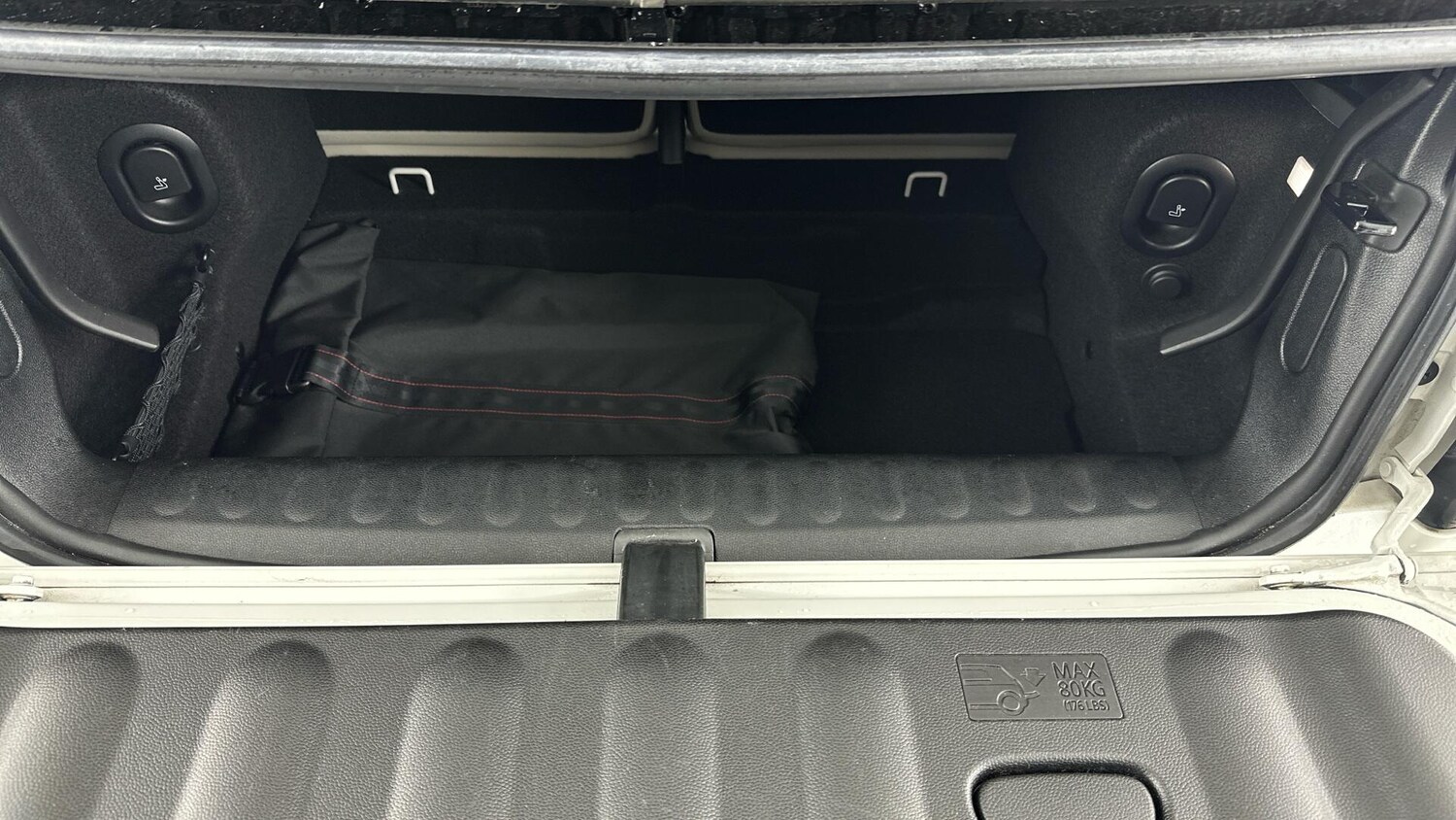 Used MINI Convertible 2023 for sale - 76781296: Photo 13