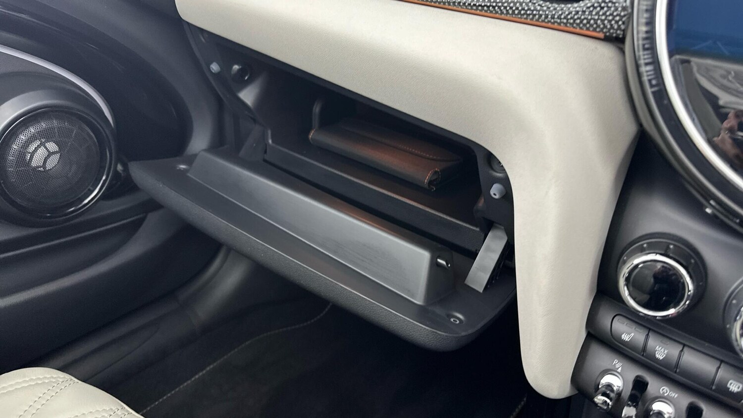 Used MINI Convertible 2023 for sale - 76781296: Photo 25