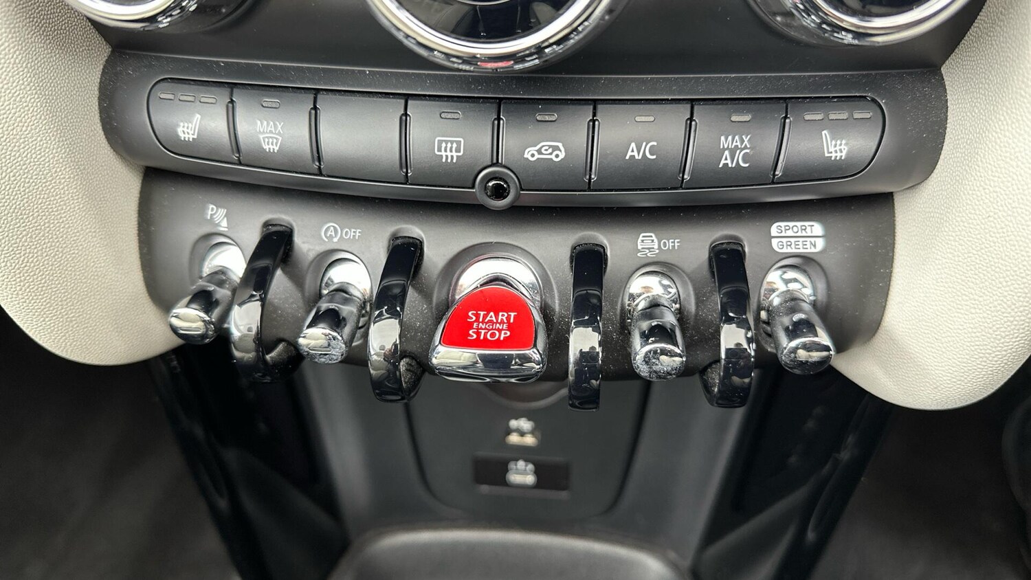 Used MINI Convertible 2023 for sale - 76781296: Photo 27