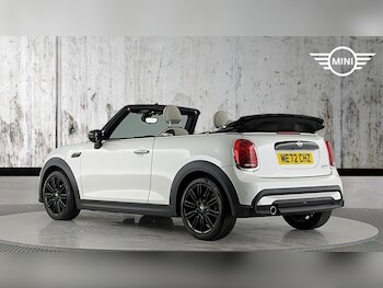 Used MINI Convertible 2023 for sale - 76781296: Photo