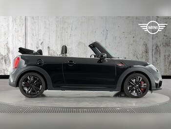 Used MINI Convertible 2023 for sale - 76760497: Photo