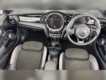 Used MINI Convertible 2023 for sale - 76760497: Photo