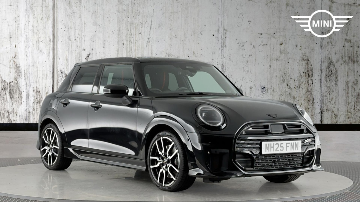 Used MINI Cooper 2025 for sale - 76760457: Photo 1