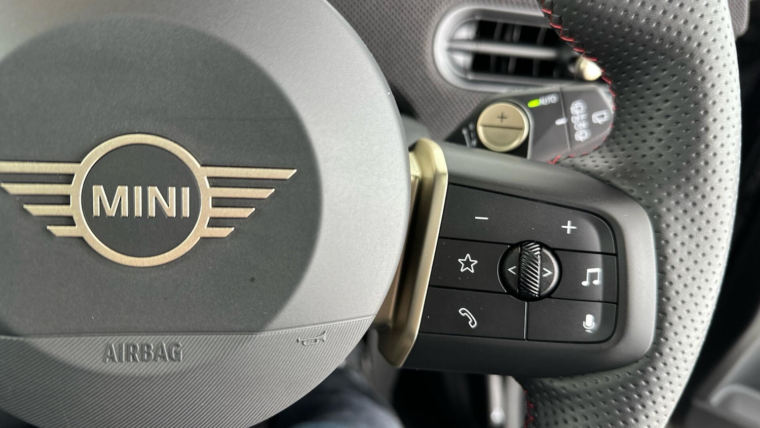 Used MINI Cooper 2025 for sale - 76760457: Photo 18