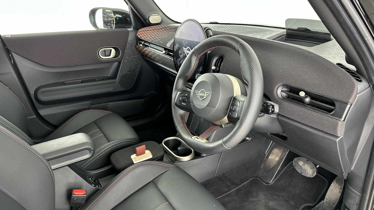 Used MINI Hatch 2025 for sale - 76850104: Photo 6