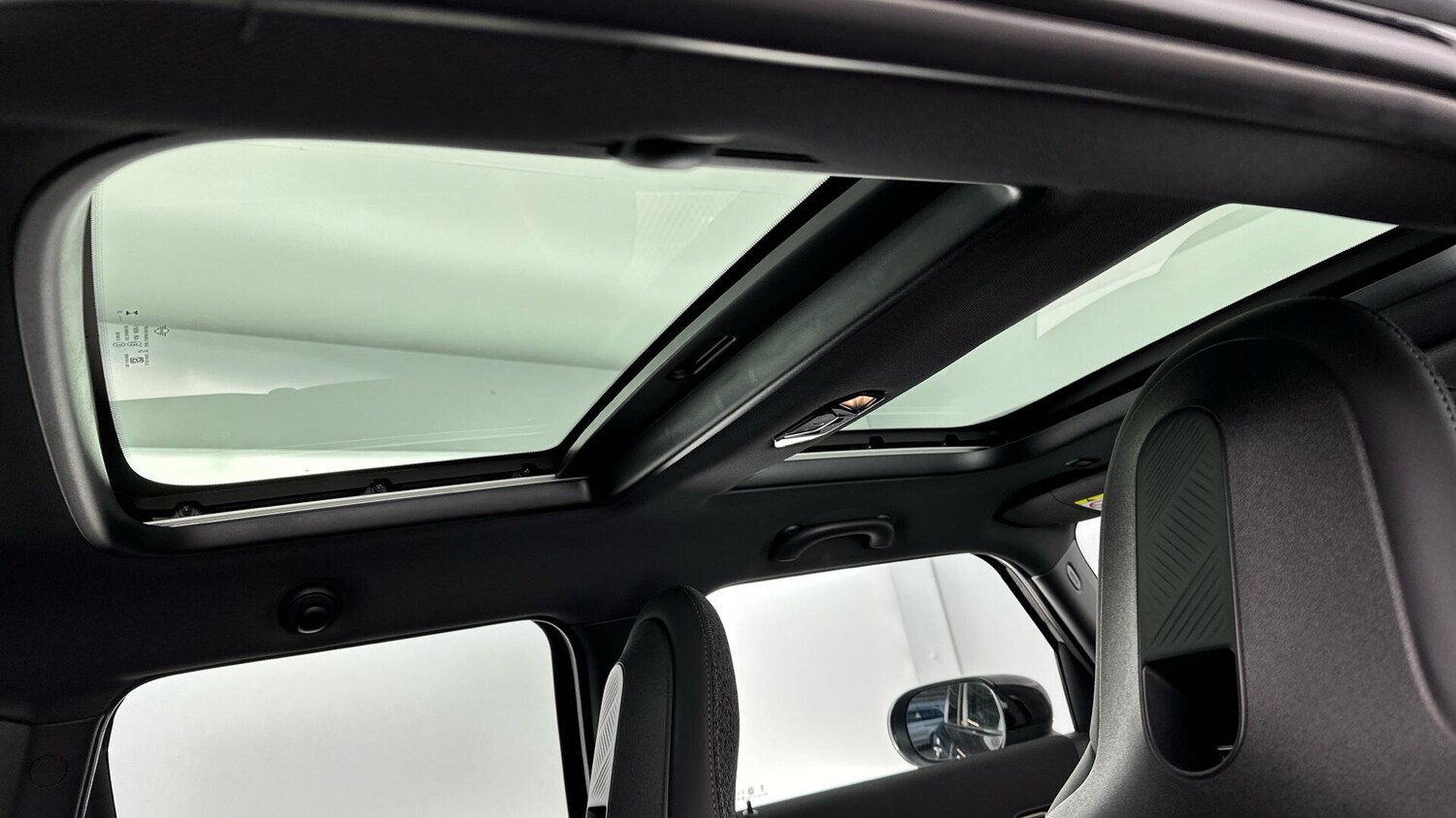 Used MINI Cooper 2025 for sale - 76760466: Photo 32