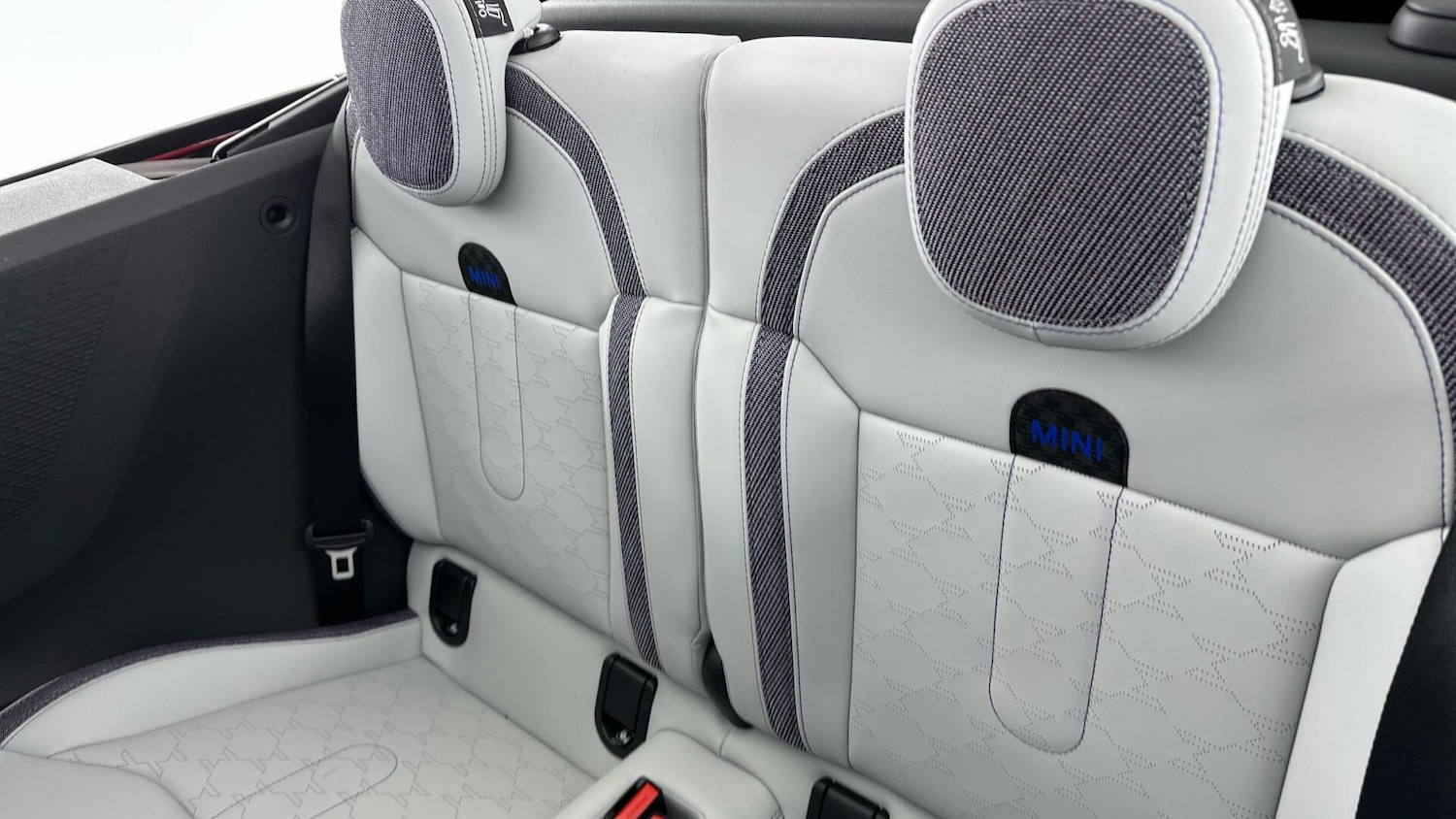 Used MINI Convertible 2025 for sale - 76780948: Photo 12