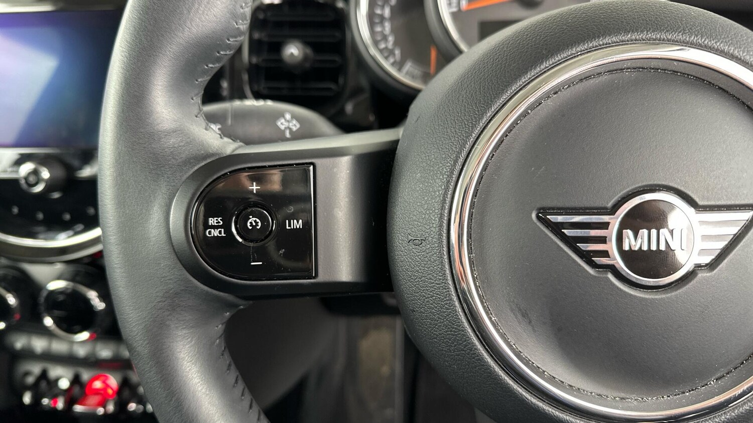 Used MINI Hatch 2022 for sale - 76760232: Photo 17