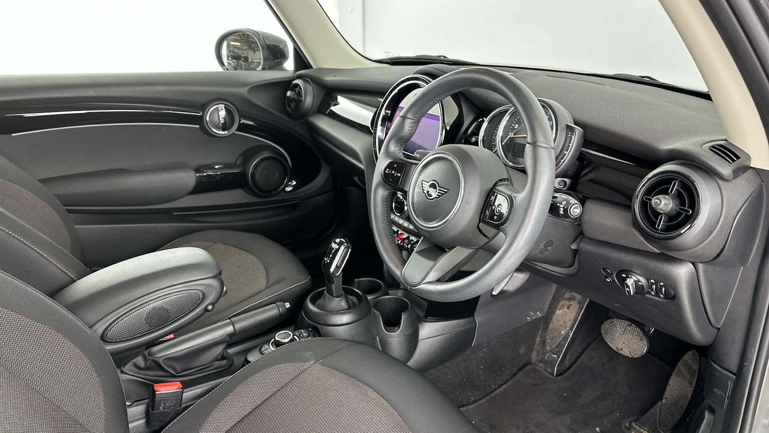Used MINI Hatch 2022 for sale - 76760232: Photo 6