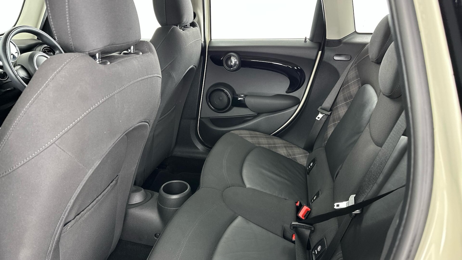 Used MINI Hatch 2017 for sale - 76760377: Photo 12