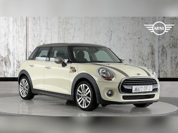 Used MINI Hatch 2017 for sale - 76760377: Photo