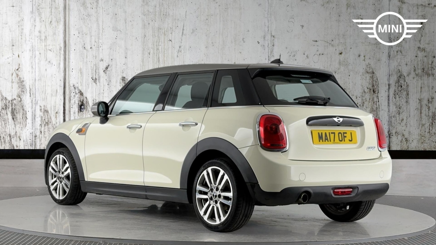 Used MINI Hatch 2017 for sale - 76760377: Photo 2