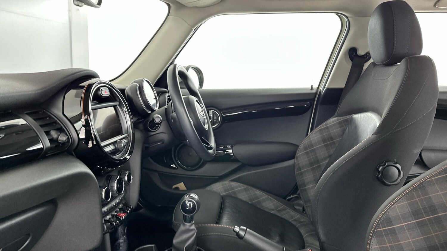 Used MINI Hatch 2017 for sale - 76760377: Photo 25