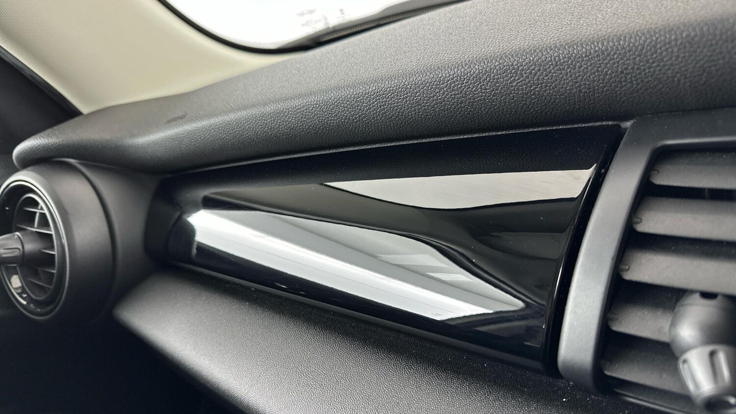 Used MINI Hatch 2017 for sale - 76760377: Photo 35