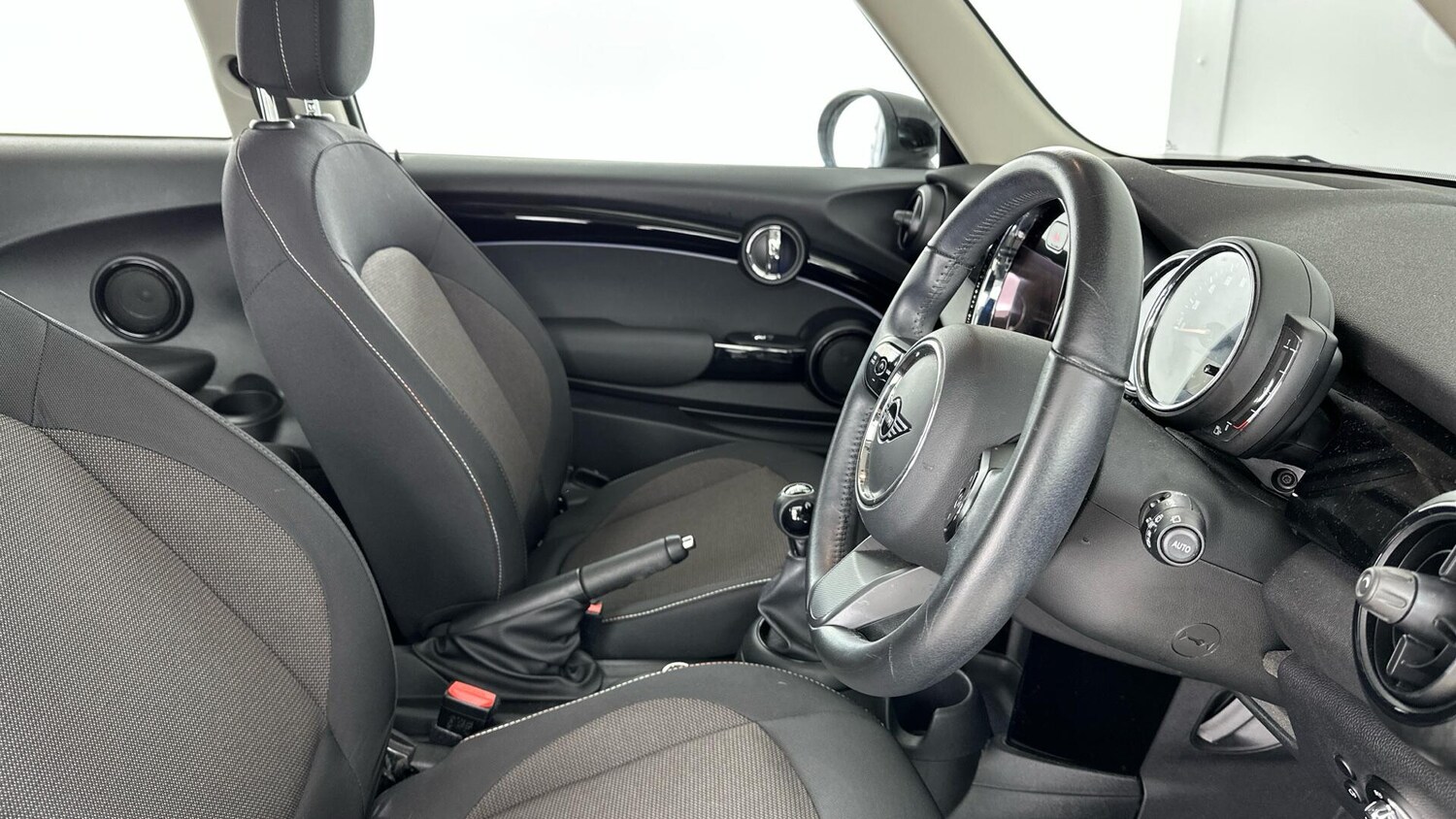 Used MINI Hatch 2022 for sale - 76760334: Photo 11