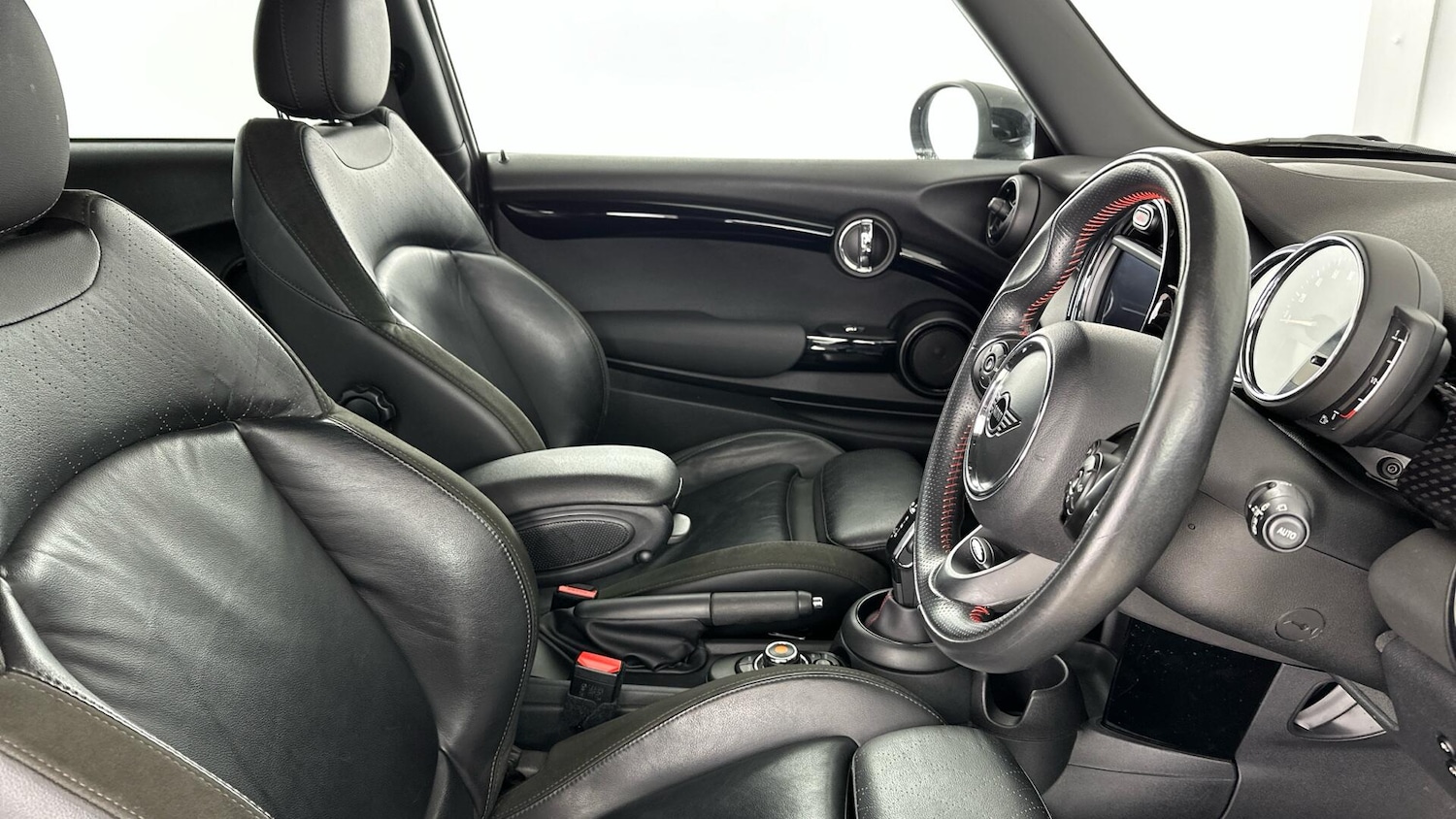 Used MINI Hatch 2019 for sale - 77633050: Photo 11