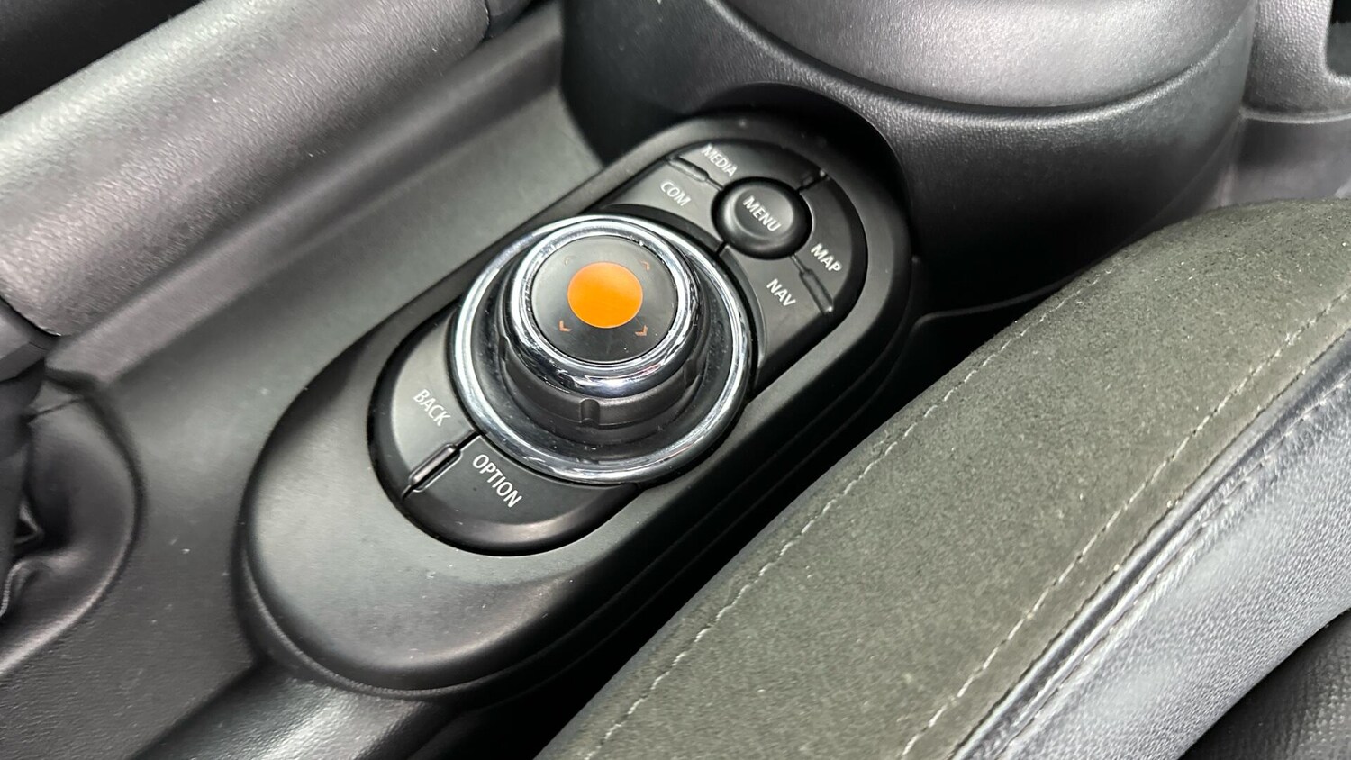 Used MINI Hatch 2019 for sale - 77633050: Photo 19