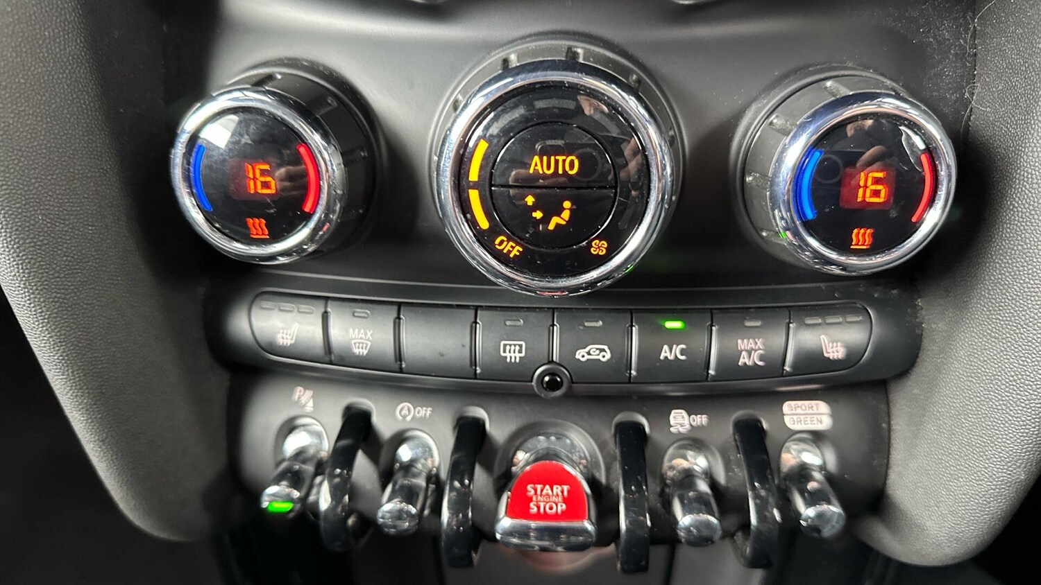 Used MINI Hatch 2019 for sale - 77633050: Photo 37