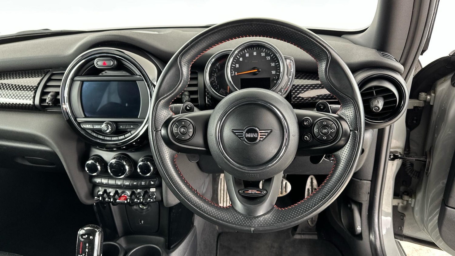 Used MINI Hatch 2019 for sale - 77633050: Photo 5