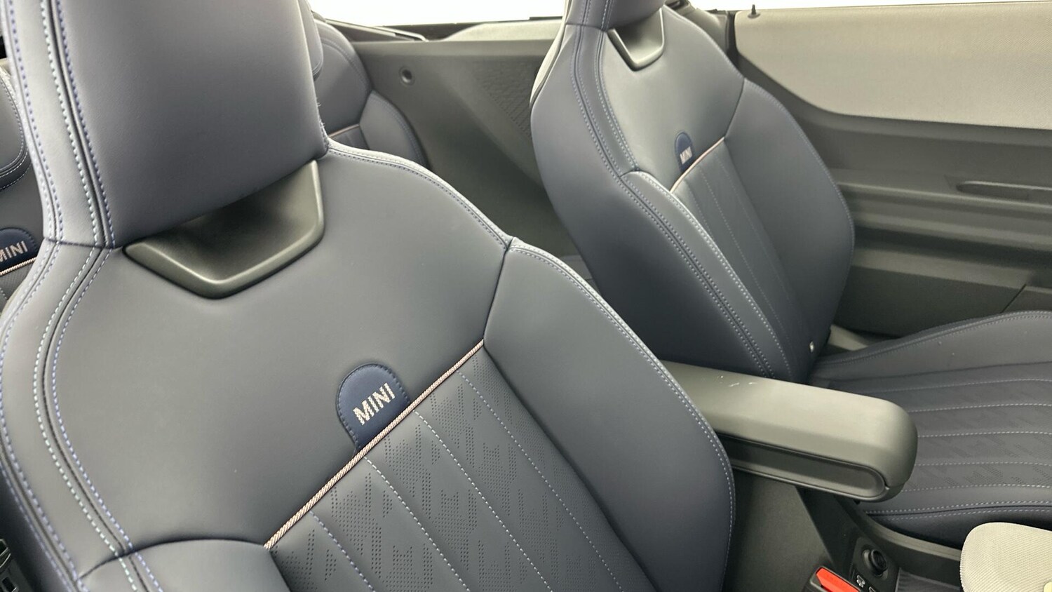 Used MINI Cooper 2025 for sale - 76760496: Photo 28