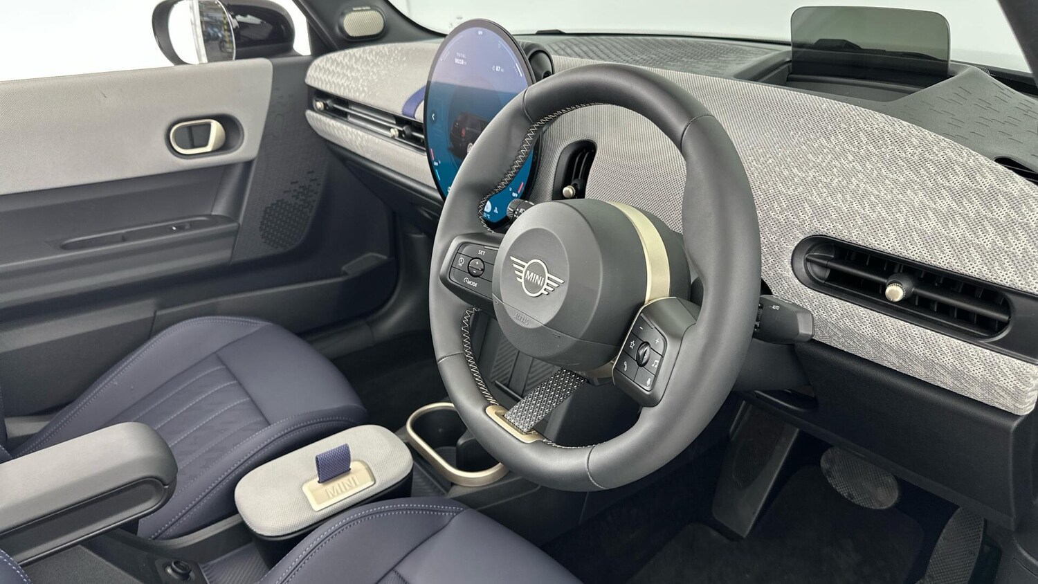 Used MINI Cooper 2025 for sale - 76760496: Photo 6