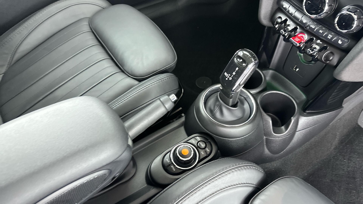 Used MINI Hatch 2020 for sale - 76760351: Photo 10