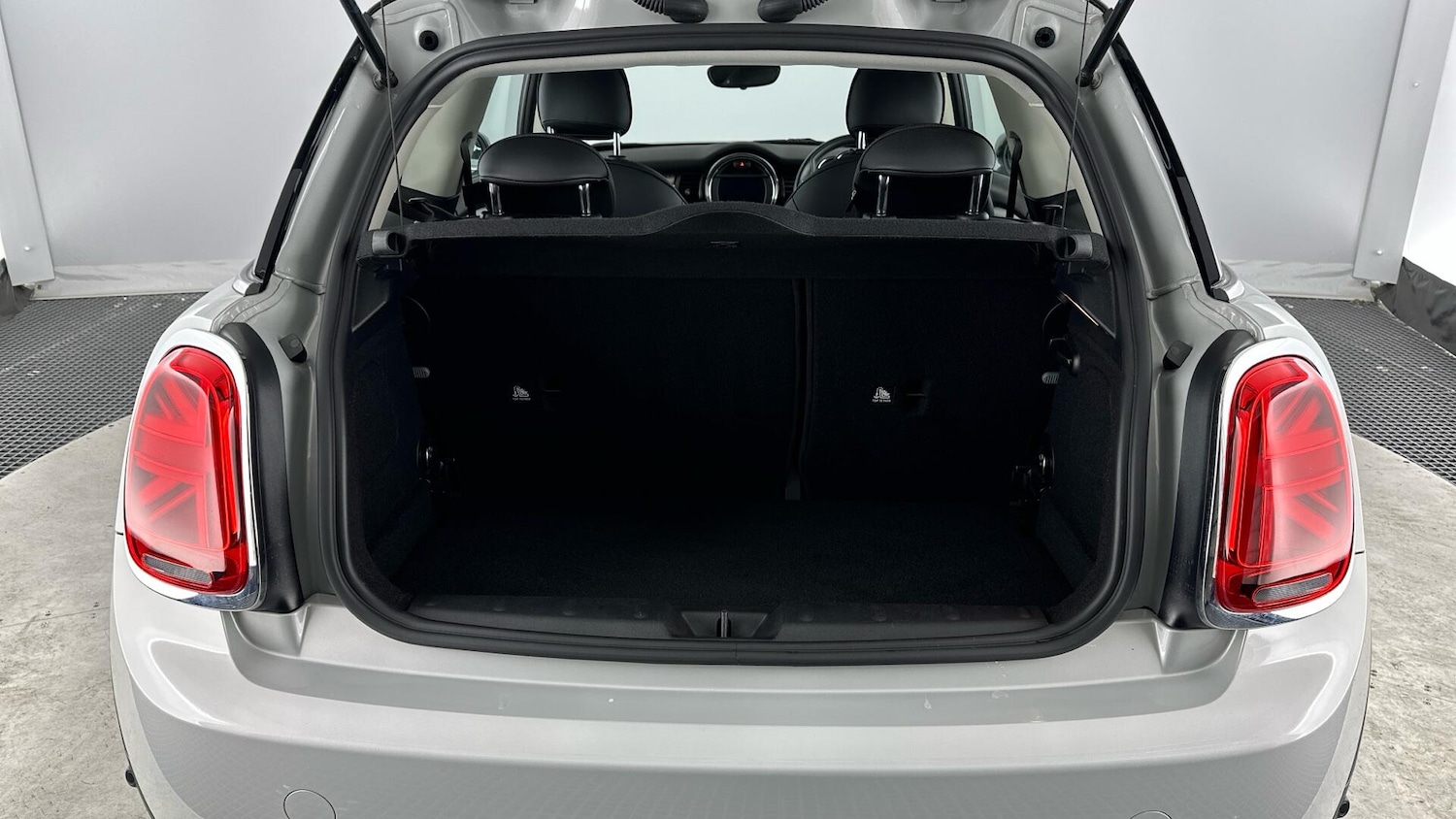 Used MINI Hatch 2020 for sale - 76760351: Photo 13