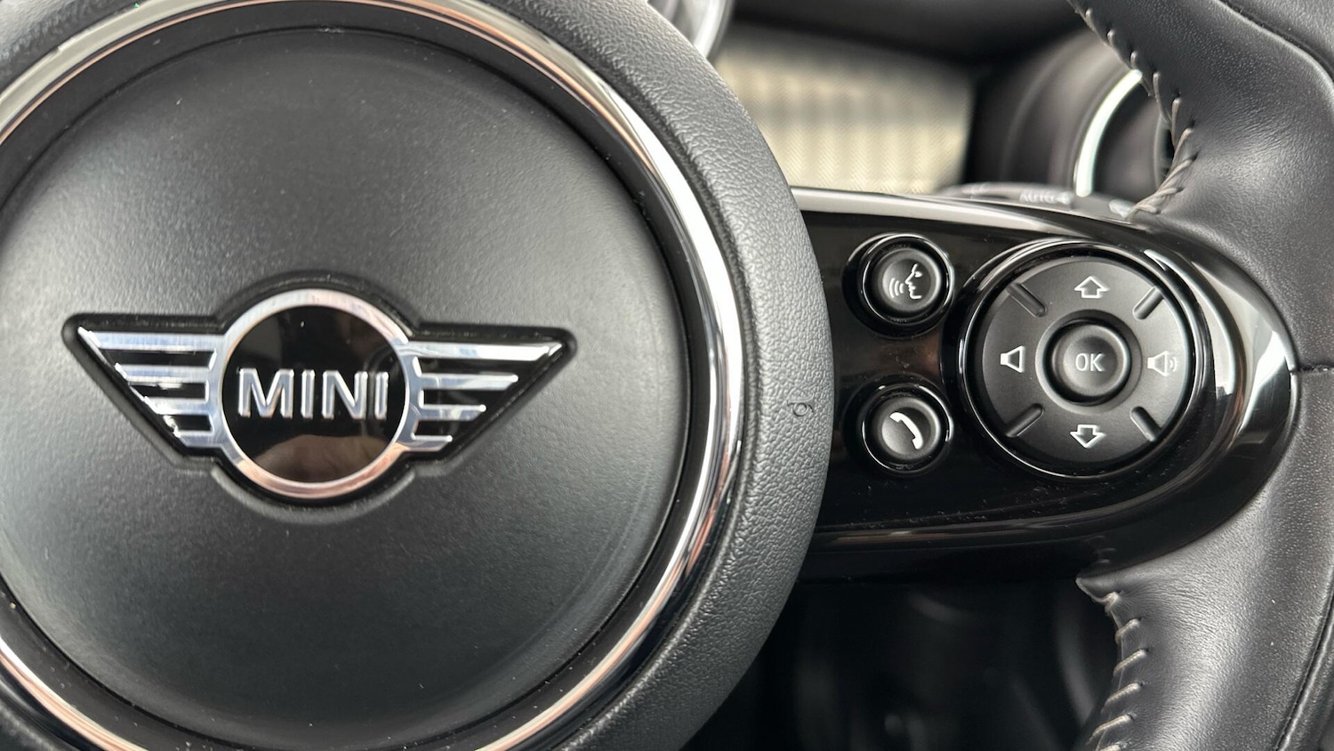 Used MINI Hatch 2020 for sale - 76760351: Photo 18