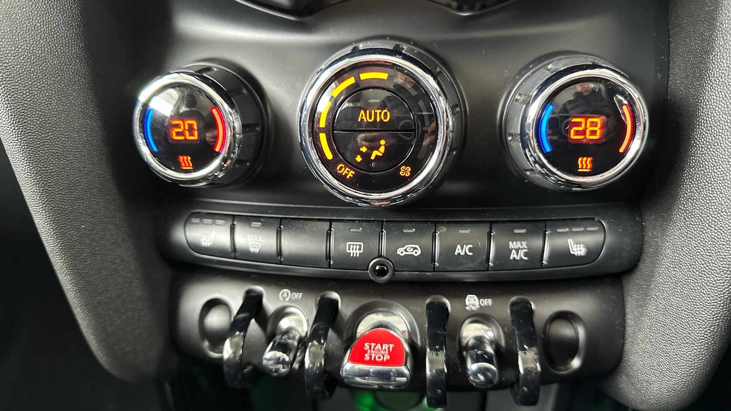 Used MINI Hatch 2020 for sale - 76760351: Photo 29