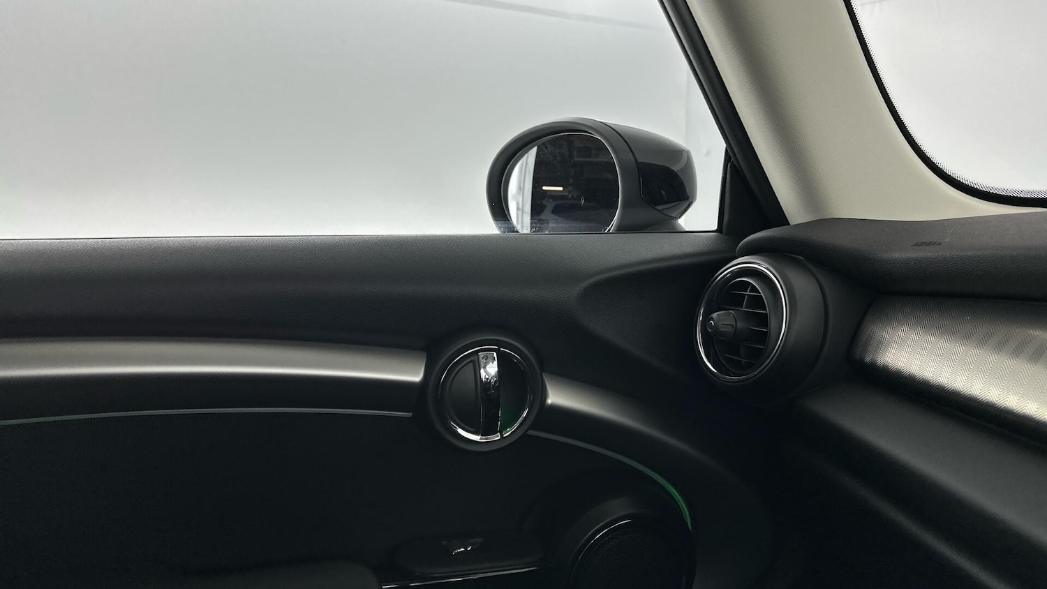 Used MINI Hatch 2020 for sale - 76760351: Photo 30