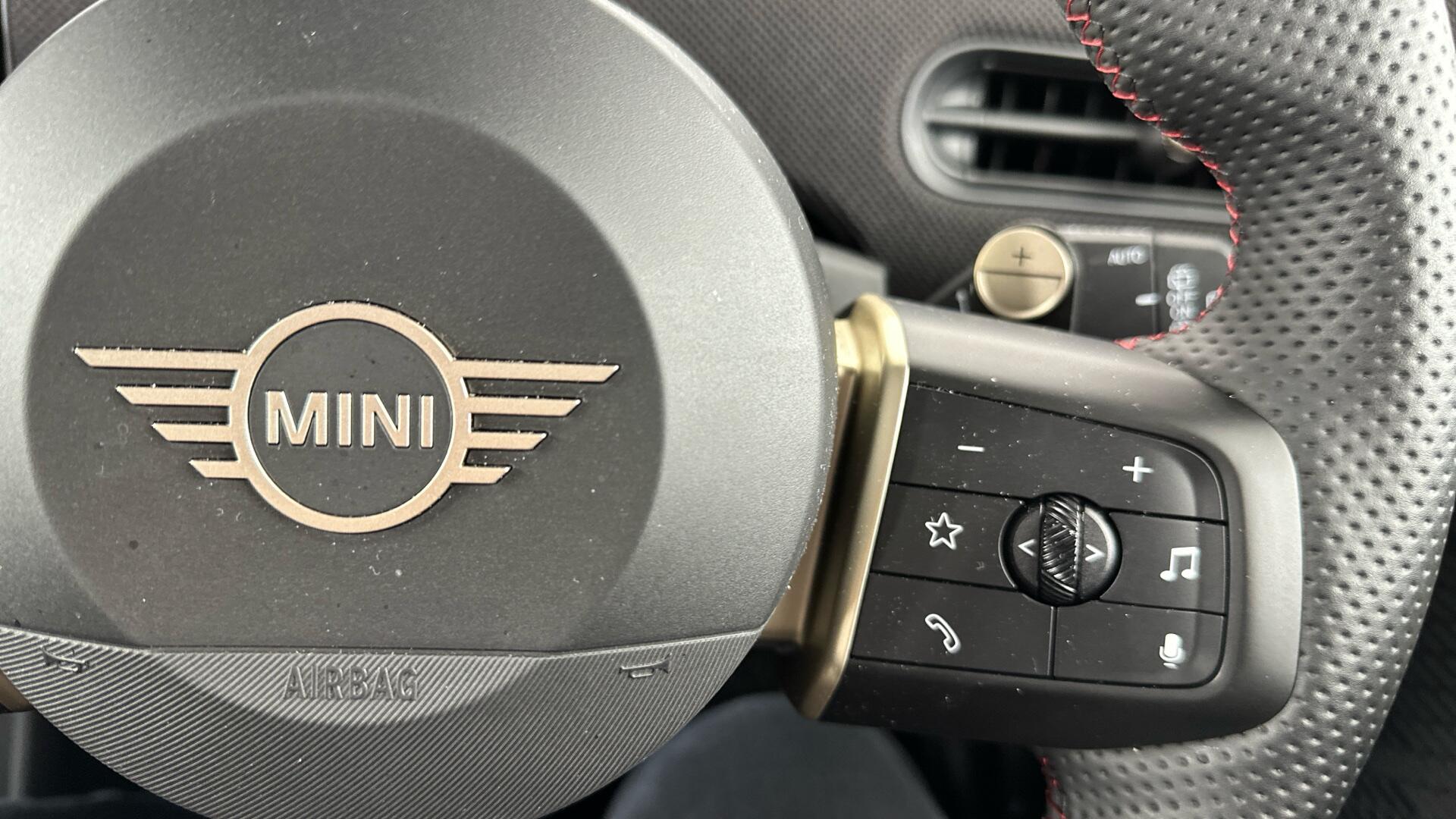 Used MINI Cooper 2024 for sale - 76760494: Photo 18