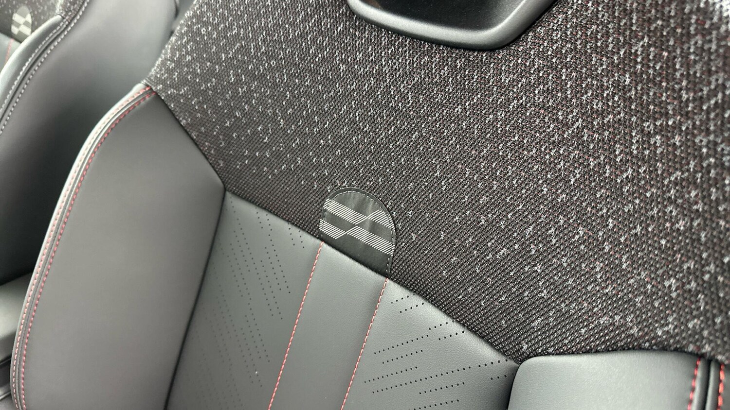 Used MINI Cooper 2024 for sale - 76760494: Photo 27