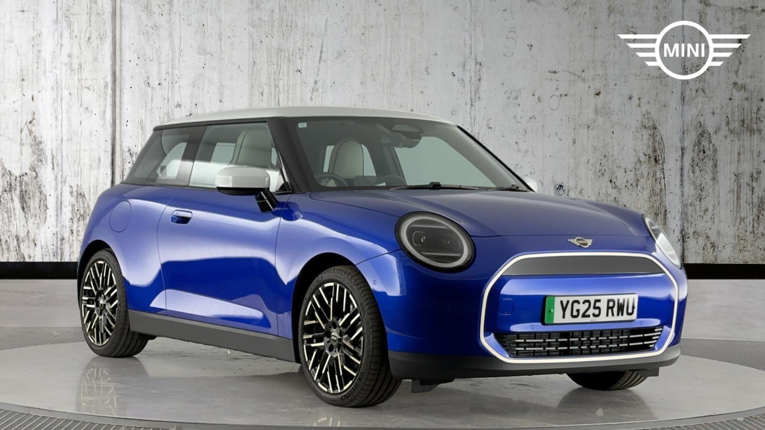 Used MINI Cooper 2025 for sale - 76760415: Photo 1