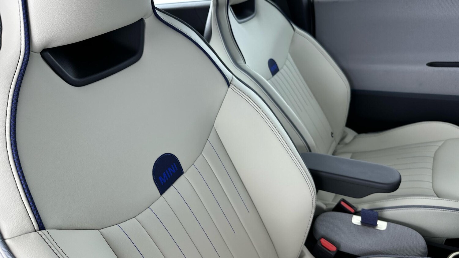 Used MINI Cooper 2025 for sale - 76760415: Photo 25