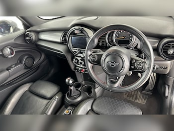 Used MINI Hatch 2019 for sale - 77564585: Photo