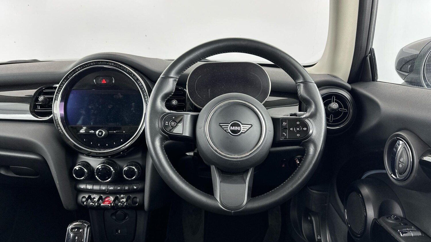 Used MINI Hatch 2022 for sale - 76780567: Photo 5