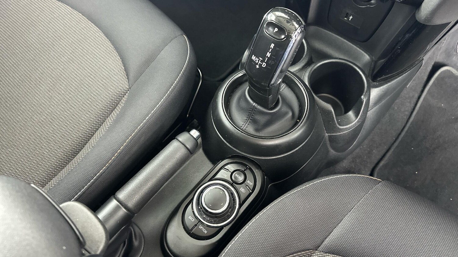 Used MINI Hatch 2022 for sale - 76760241: Photo 10